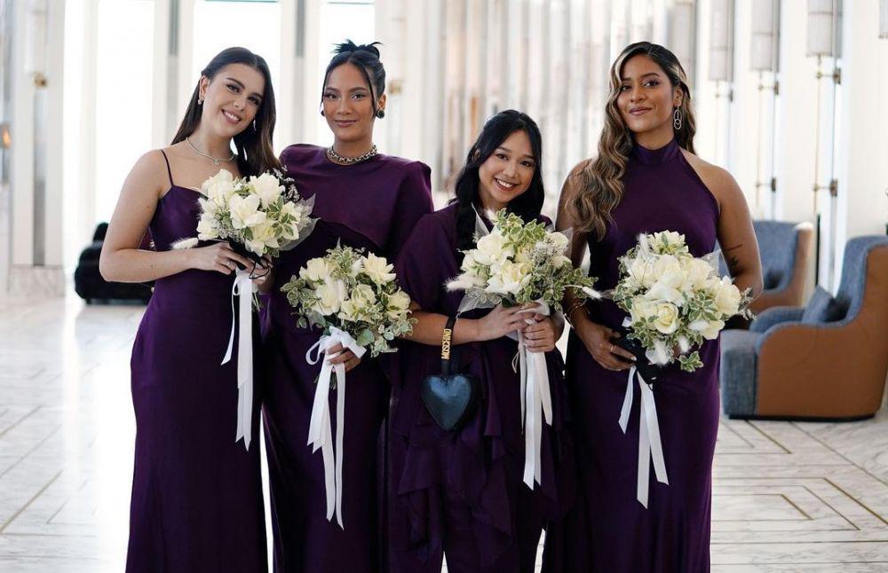 9 Potret Bridesmaid di Pernikahan Artis, Pesonanya Terpancar!