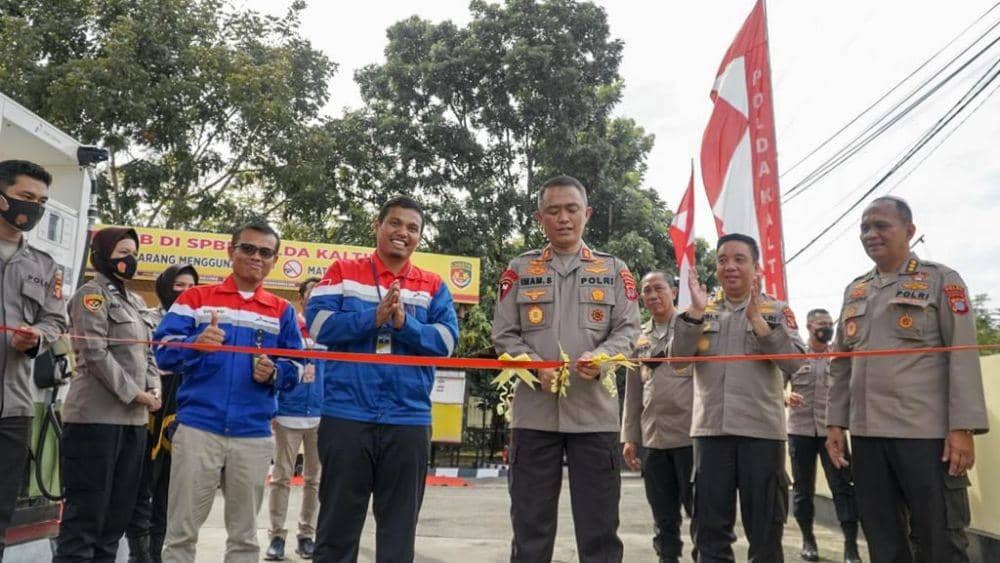 Pertamina Resmikan Stasiun Pengisian Bahan Bakar Polri di Balikpapan. Foto Pertamina