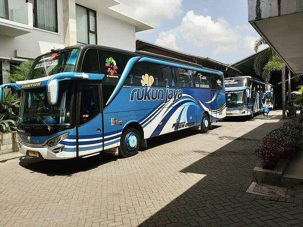 Bus Rukun Jaya (Instagram.com/rukunjayatourandtravel)