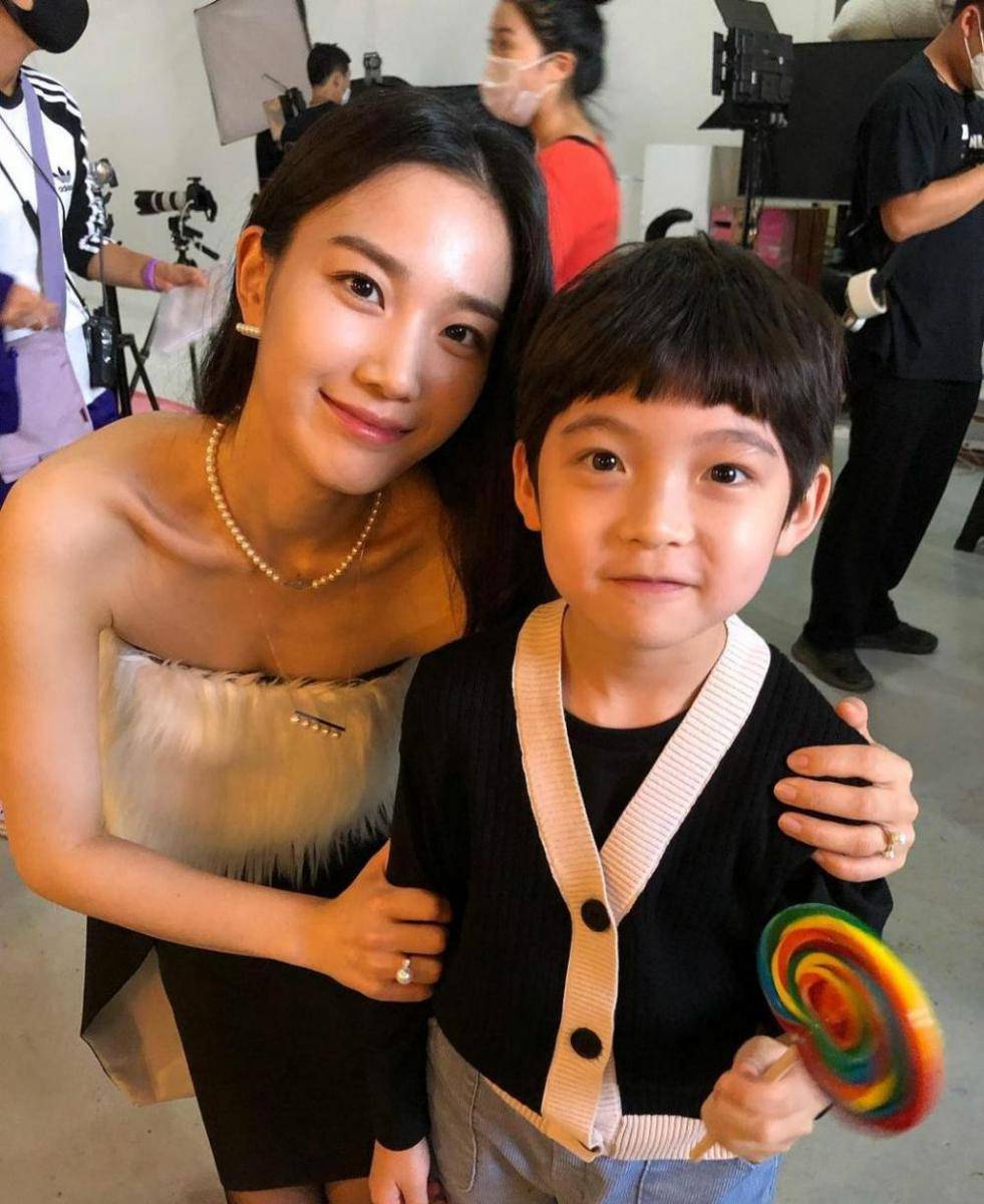 Jang Hee Ryung dan Kim Shi Woo di drama Shooting Stars (instagram.com/siwoo0529)