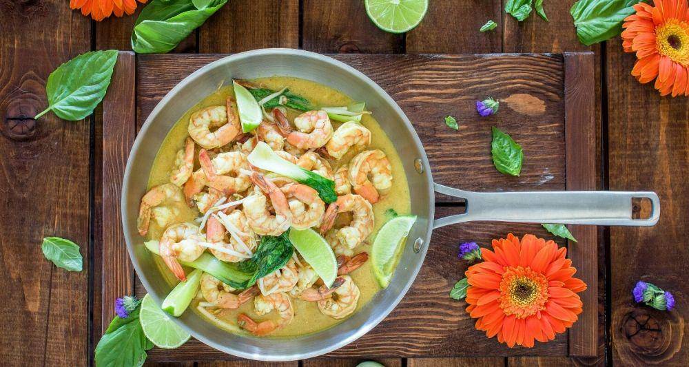 ilustrasi sup udang tanpa santan (unsplash.com/Dana DeVolk)