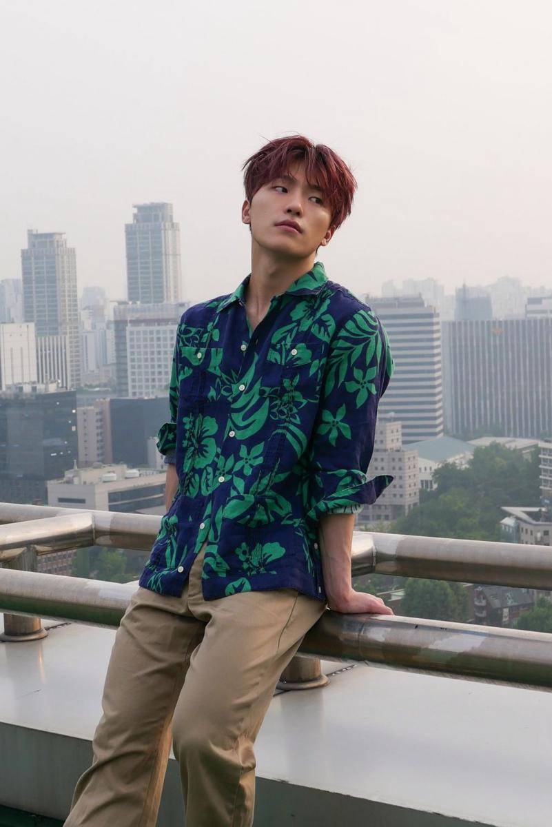 ide outfit ala Dino SEVENTEEN (twitter.com/pledis_17)