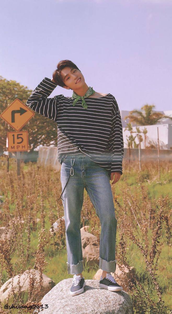 ide outfit ala Dino SEVENTEEN (twitter.com/shuang0613)