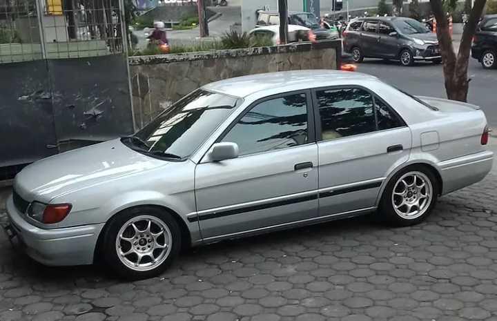 9 Rekomendasi Mobil Bekas Taksi dengan Spesifikasi Mumpuni