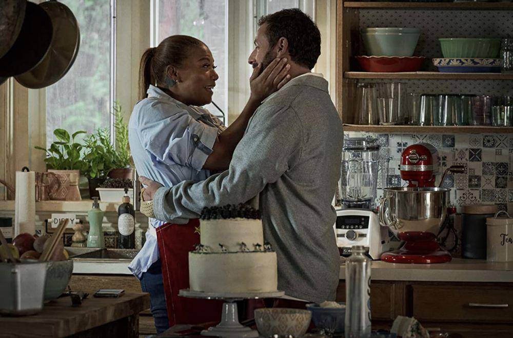 Queen Lathiva dan Adam Sandler (dok. IMDb/Hustle)