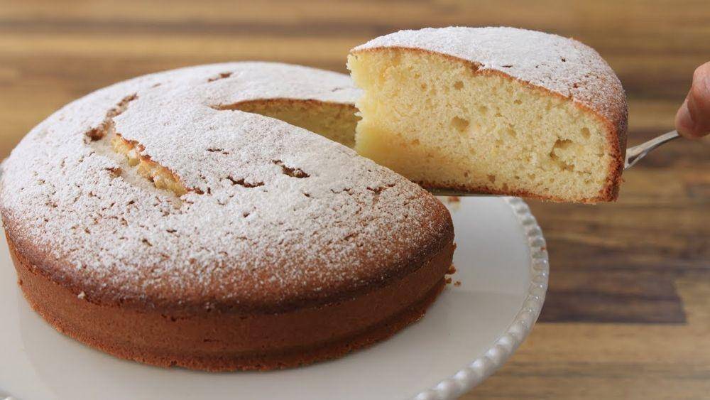 Ilusrasi yoghurt cake (thecookingfoodie.com)