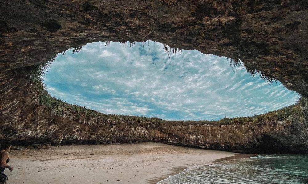 Hidden Beach (instagram.com/josecarlos_lg)