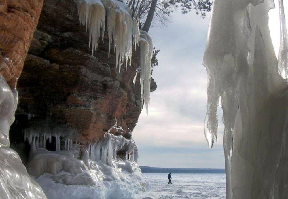 Apostle Islands Sea Caves (instagram.com/usinterior)
