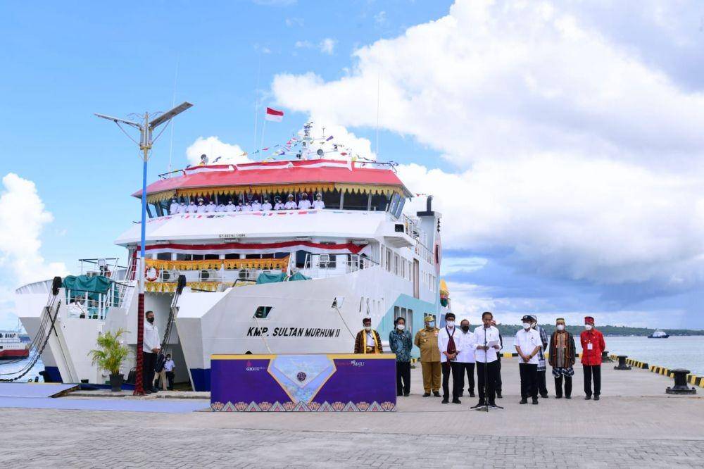 Jokowi Resmikan 3 Pelabuhan Sekaligus di Wakatobi