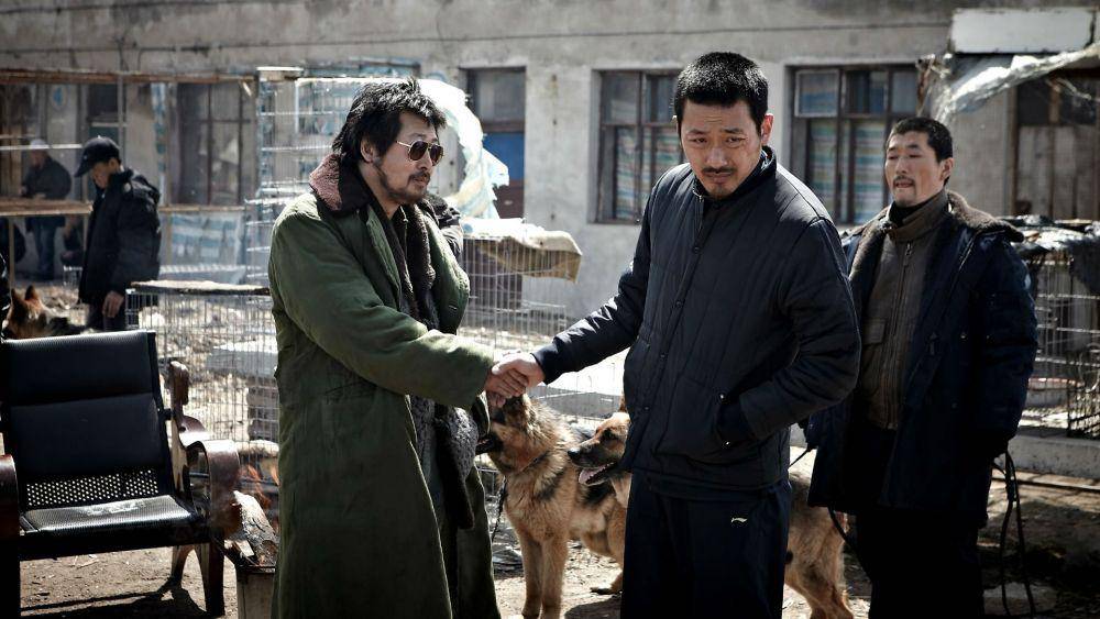 Ha Jung Woo dan Kim Yoon Seok dalam film The Yellow Sea. (dok. Showbox/The Yellow Sea)