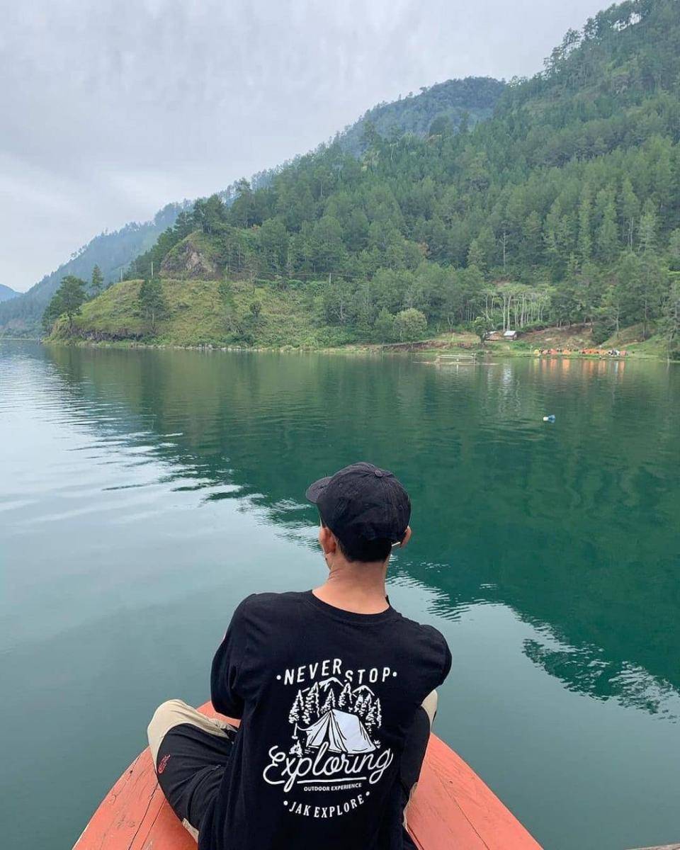 Danau Lau Kawar (instagram.com/amarmarjam14)