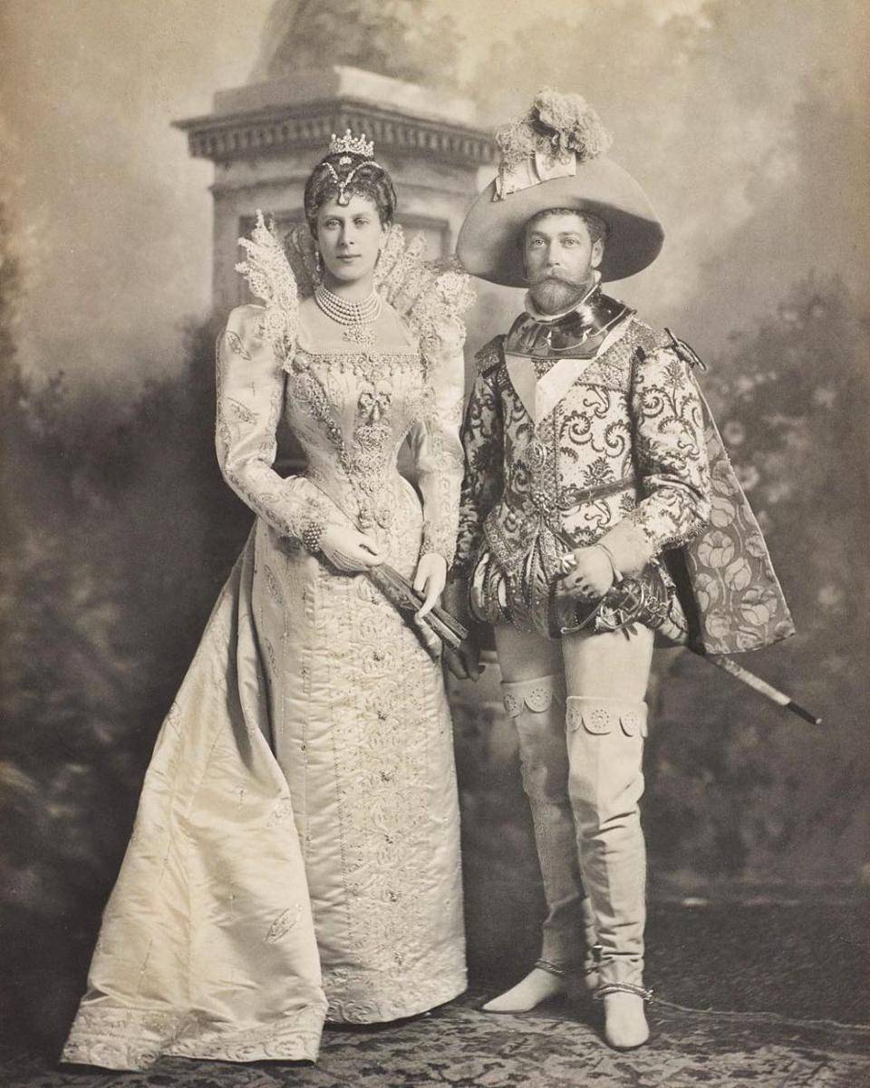 Raja George V dan Ratu Mary (instagram.com/royalcollectiontrust)