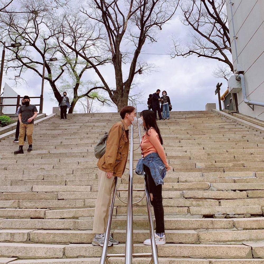 potret tangga Namsan Tower, lokasi syuting drama Let's Fight Ghost (instagram.com/94.shinymoon)