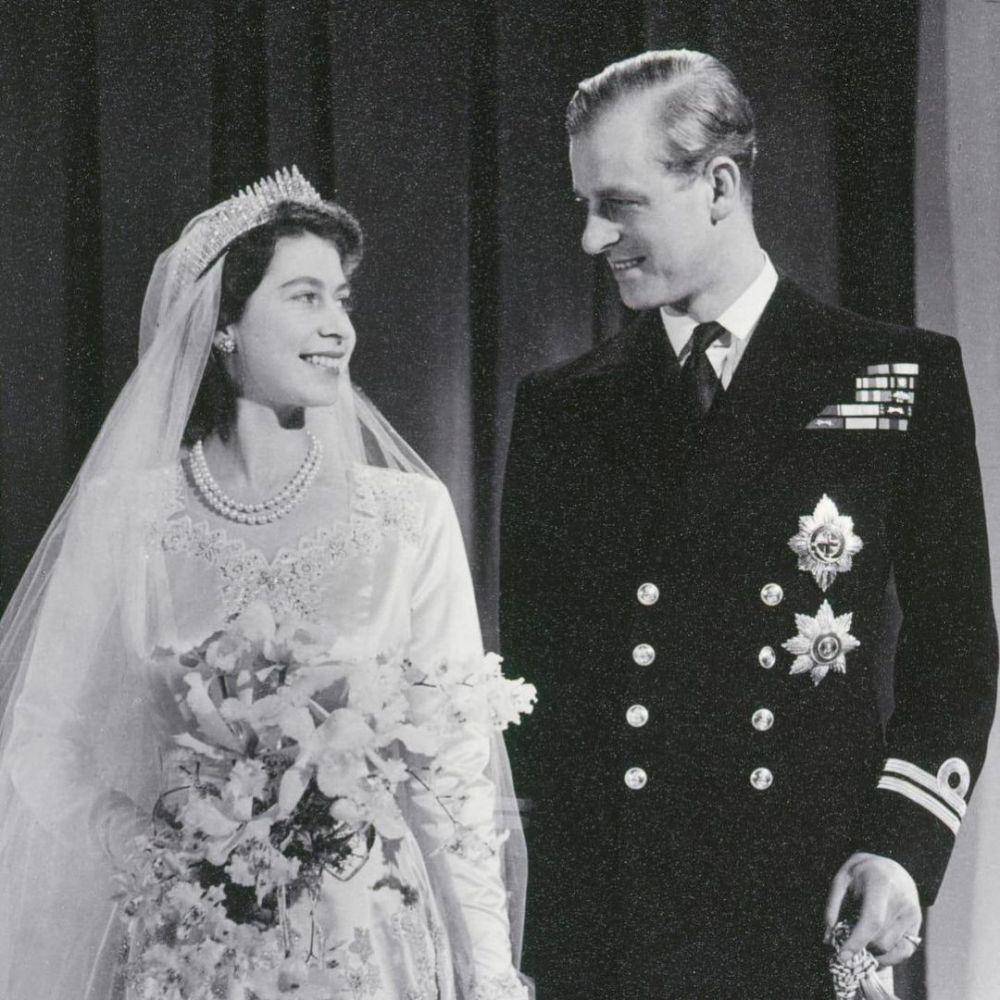 potret pernikahan Ratu Elizabeth II (instagram.com/theroyalfamily)