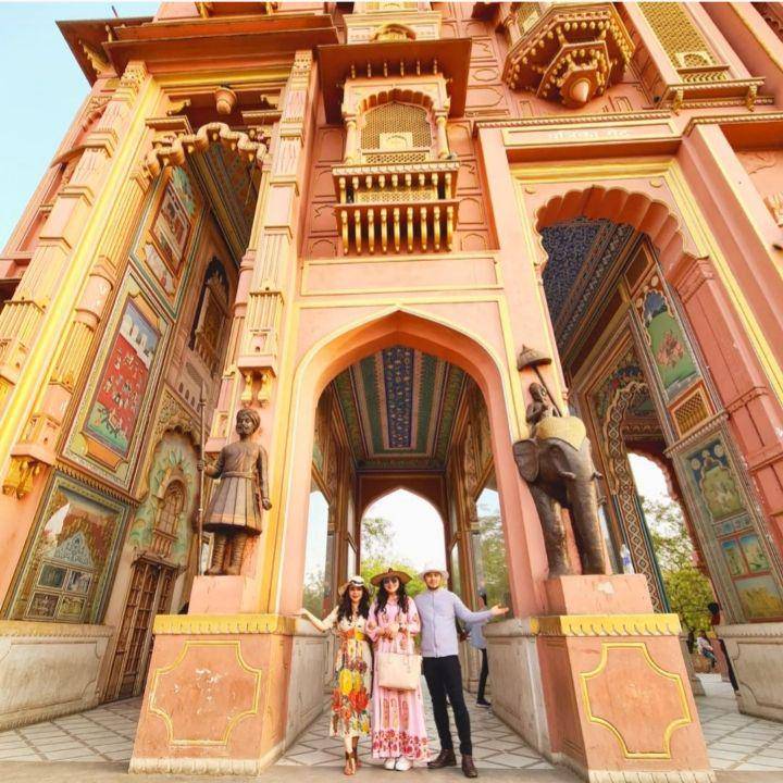 potret iburan Tintin Rayner ke India (instagram.com/tintintrayner_athome)
