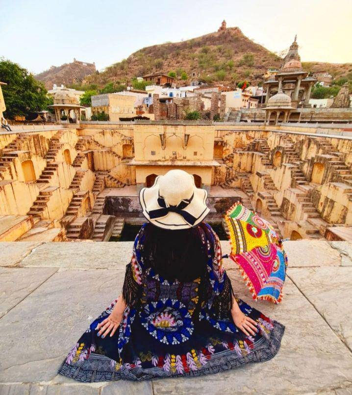 potret liburan Tintin Rayner ke India (instagram.com/tintintrayner_athome)