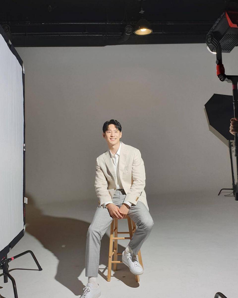 Lee Je Hoon (instagram.com/leejehoon_official)
