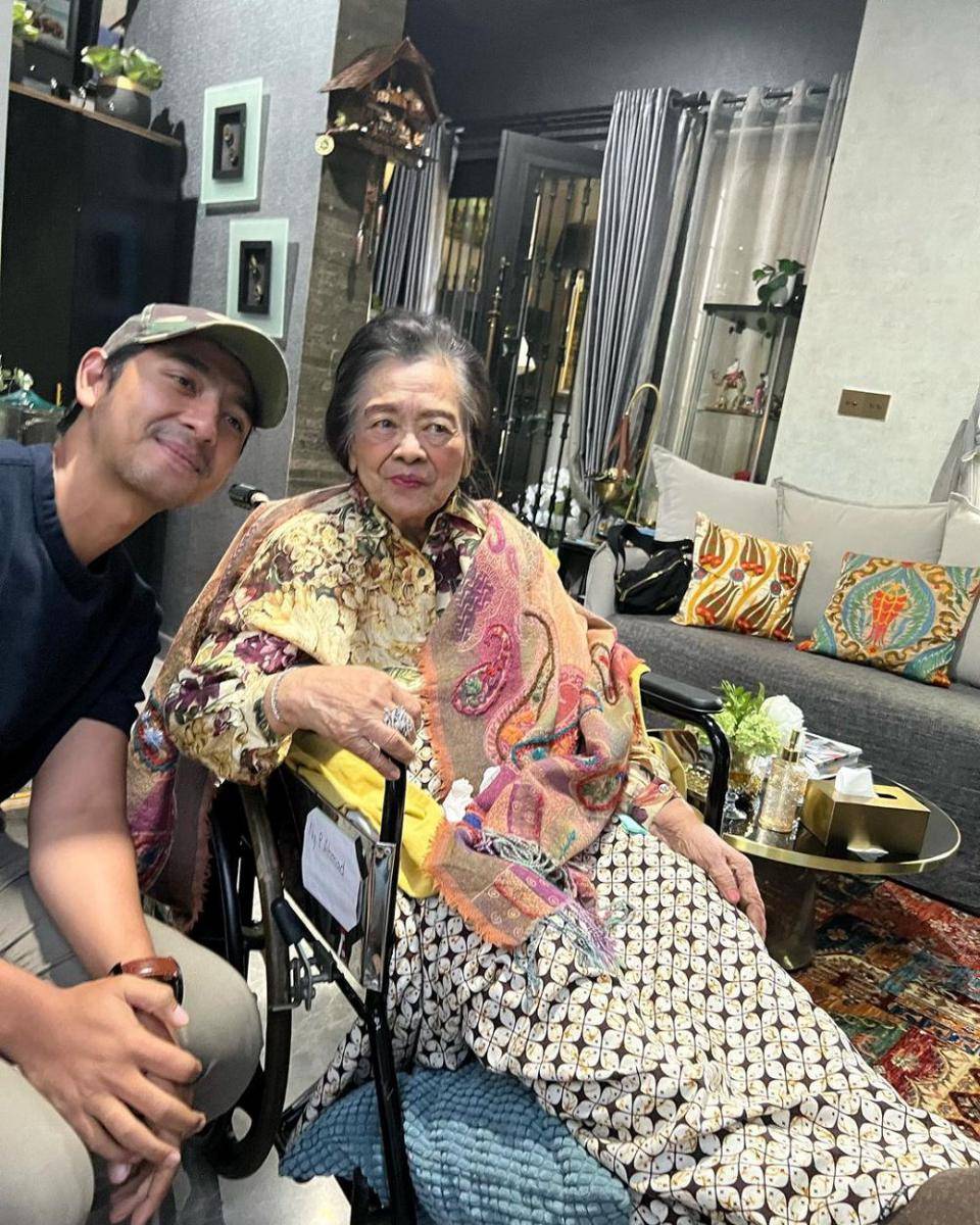 Momen mamih Popon bertemu Arya Saloka. (instagram.com/raffinagita1717)