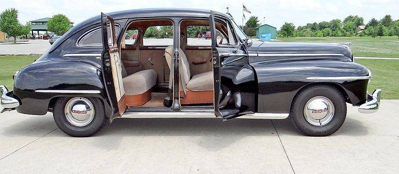 Ilustrasi jenis pintu mobil suicide doors (commons.wikimedia.org/Steve46814)