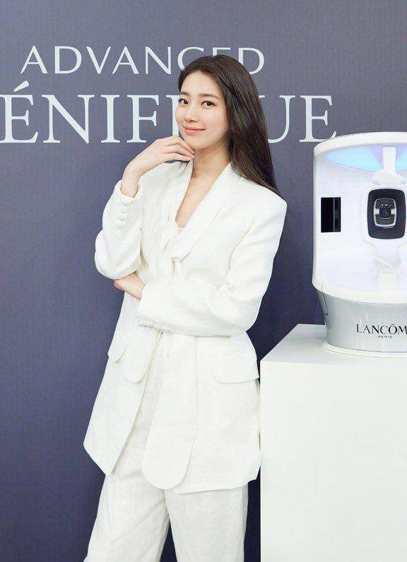 Bae Suzy. (Twitter.com/rznsz).
