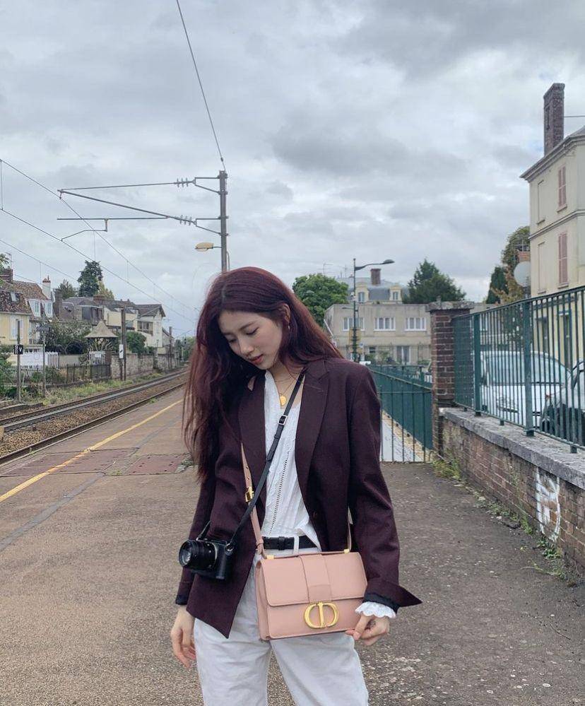 Bae Suzy. (Instagram.com/skuukzky).