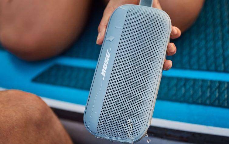 Bose Soundlink Flex (engadget.com)