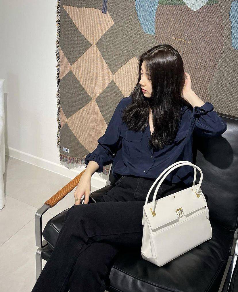 Bae Suzy. (Instagram.com/skuukzky).