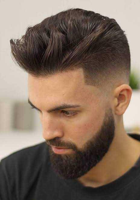 Quiff undercut (haircutinspiration.com)