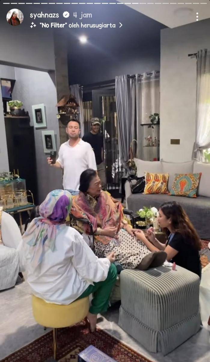 Momen mamih Popon bertemu Arya Saloka. (instagram.com/syahnazs)