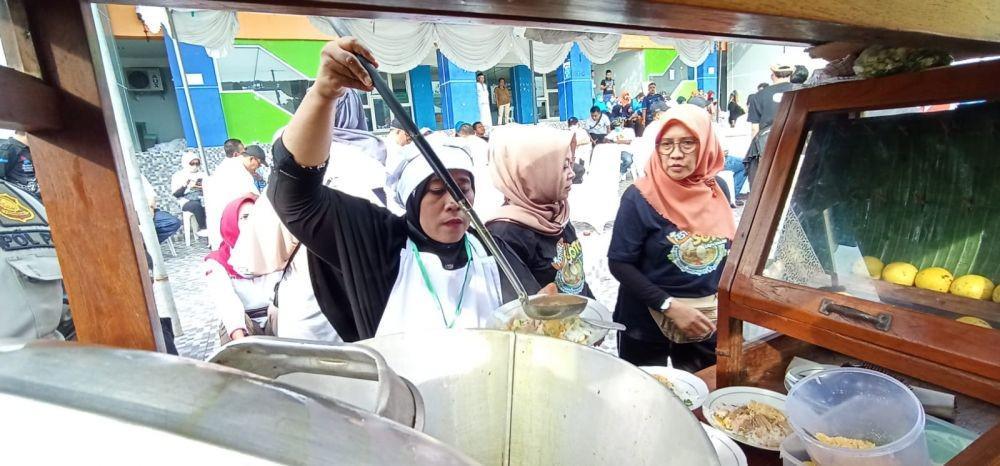 Festival Soto Lamongan, Warga Kecewa Tak Kebagian