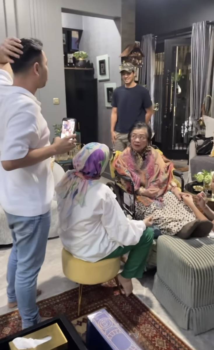 momen Mami Popon nenek Raffi Ahmad ketemu Arya Saloka (instagram.com/syahnazs)