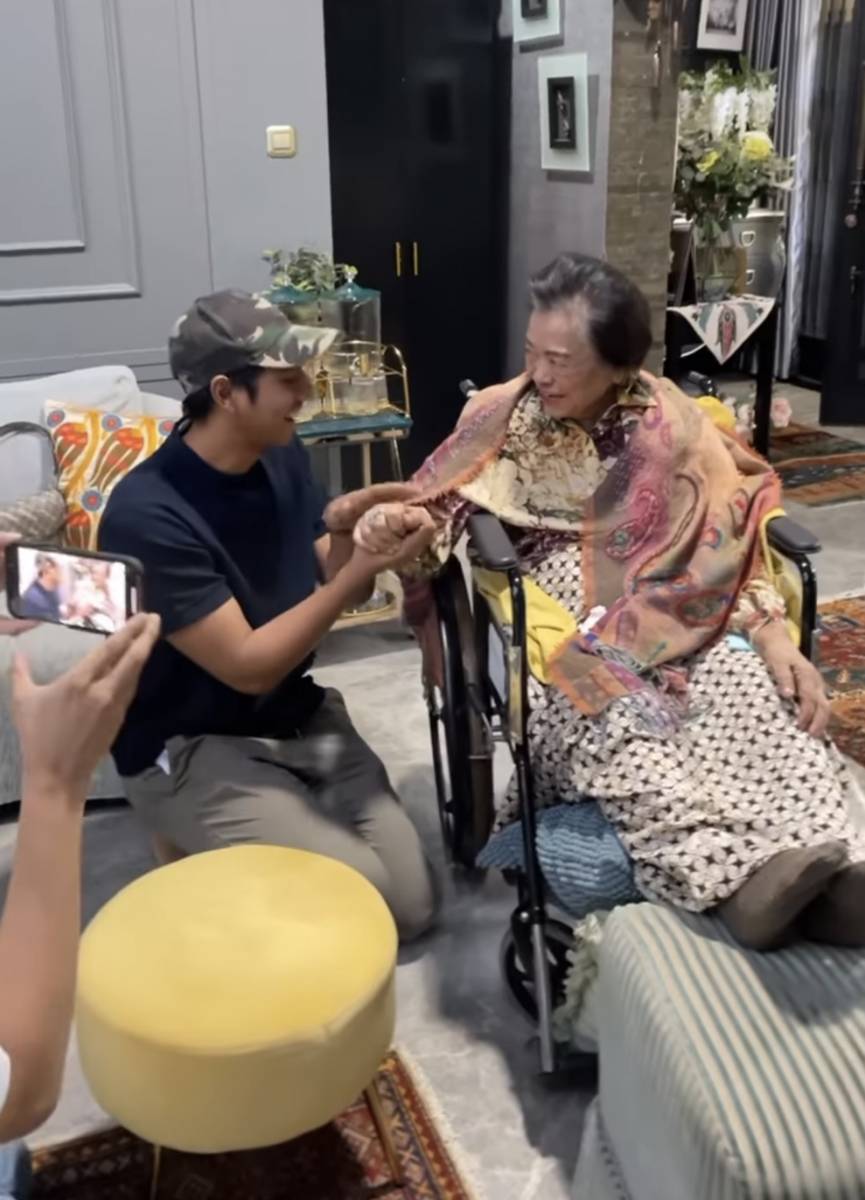 momen Mami Popon nenek Raffi Ahmad ketemu Arya Saloka (instagram.com/syahnazs)