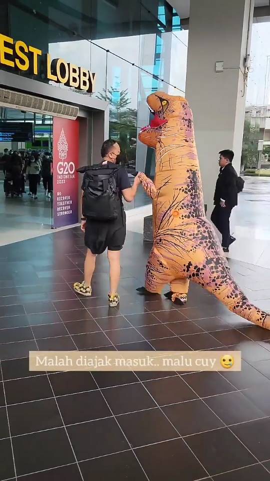Momen anniversary ke-7 Sabai Dieter dan Ringgo Agus (instagram.com/sabaidieter)