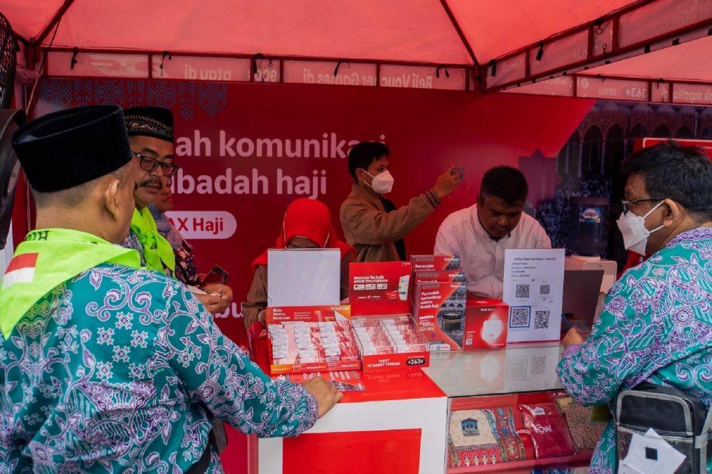 Telkomsel membuka empat posko haji di Arab Saudi dan 13 titik di embarkasi haji Indonesia. (Dok. Telkomsel).