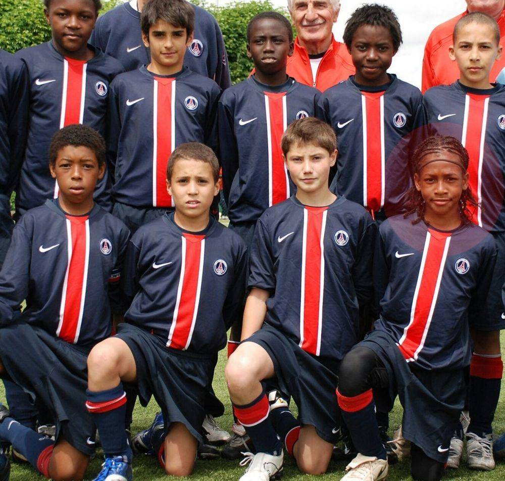 Kingsley Coman (pojok kiri bawah) saat menimba ilmu di akademi PSG (marca.com)