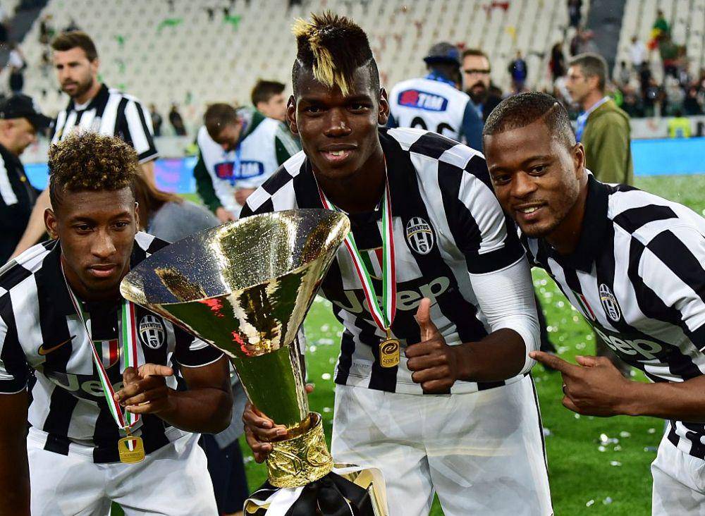 Kingsley Coman (kiri) menjuarai Serie A 2014/2015 bersama Juventus. (twitter.com/squawka)
