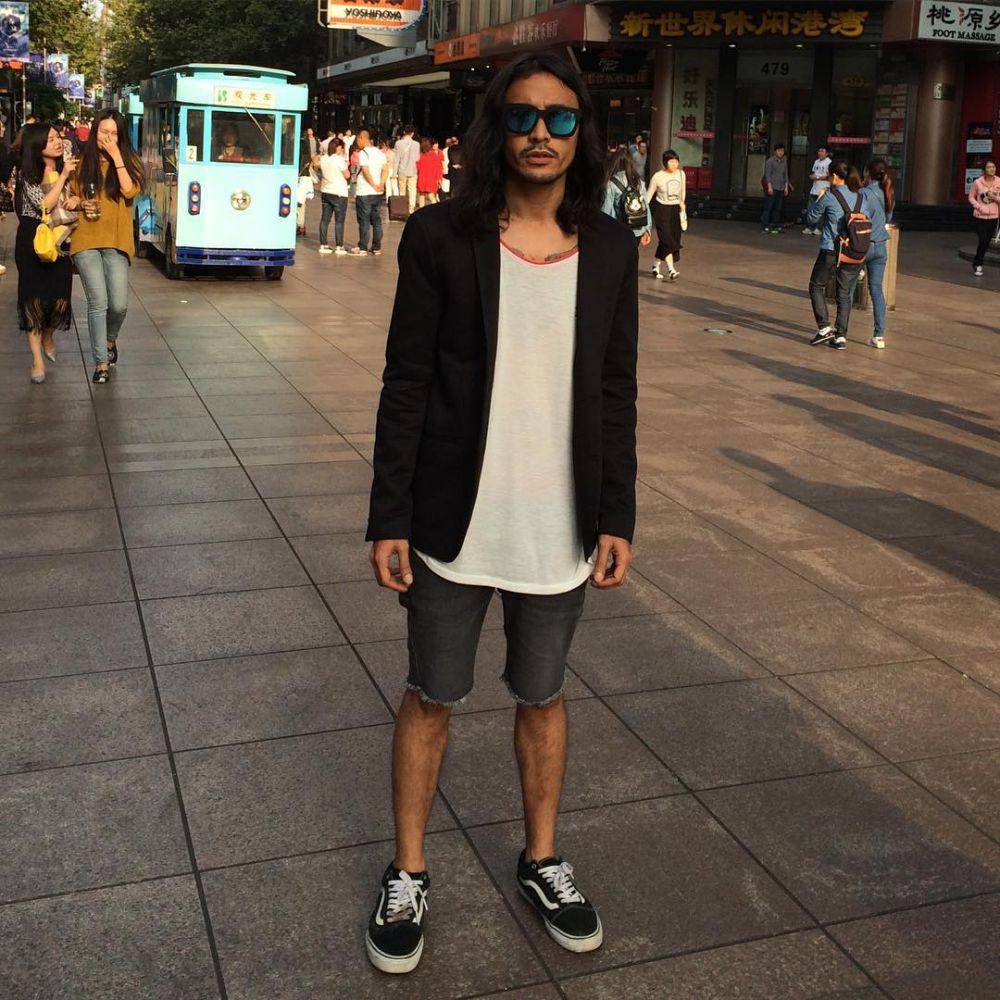 potret OOTD ala Ello (instagram.com/marcello_tahitoe)