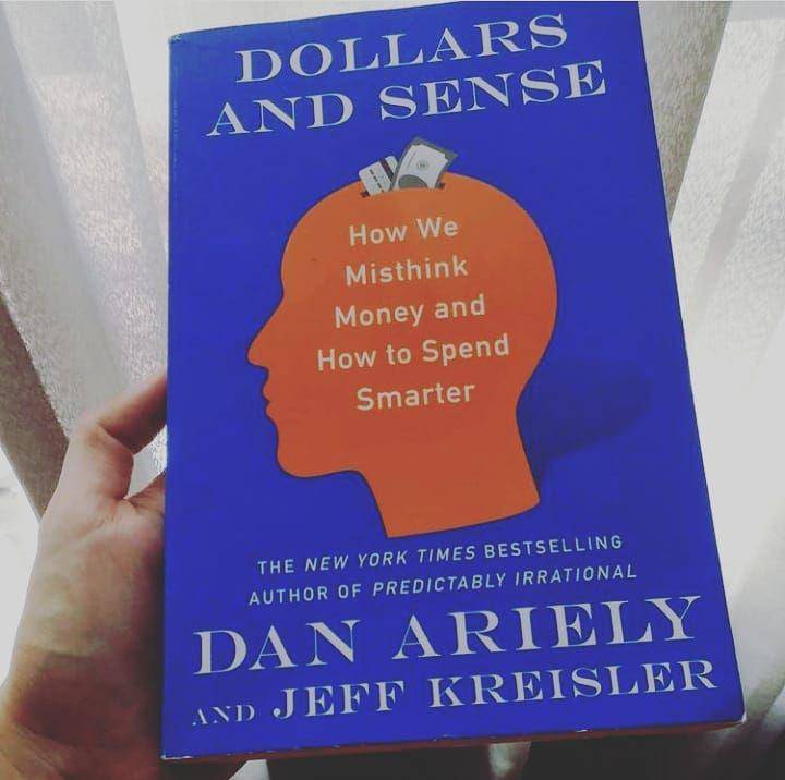 Ilustrasi Dollar and Sense (instagram.com/_isibuku)
