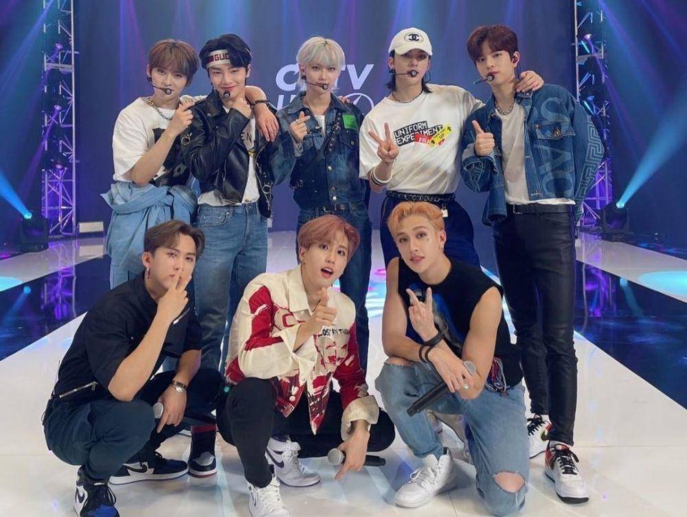 Stray Kids (instagram.com/straykids_official_jp)