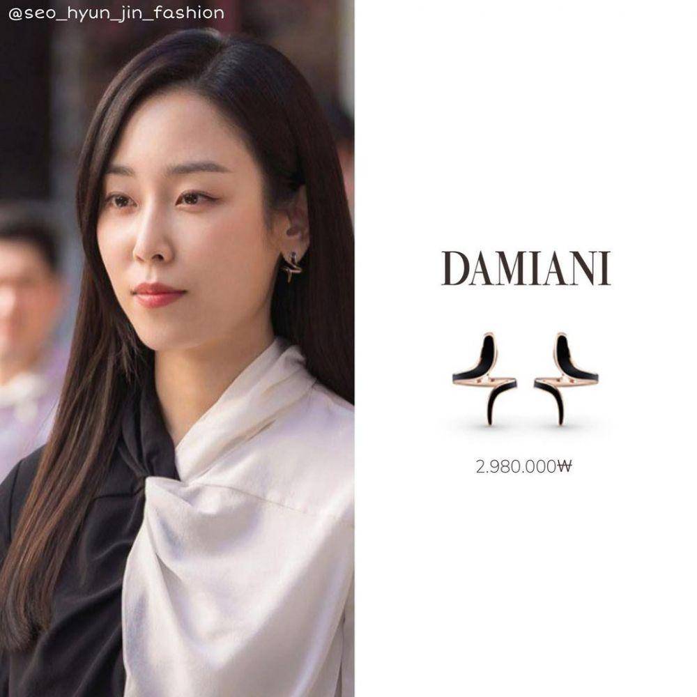 Harga outfit dan aksesoris Seo Hyun Jin di KDrama Why Her? (instagram.com/seo_hyun_jin_fashion)