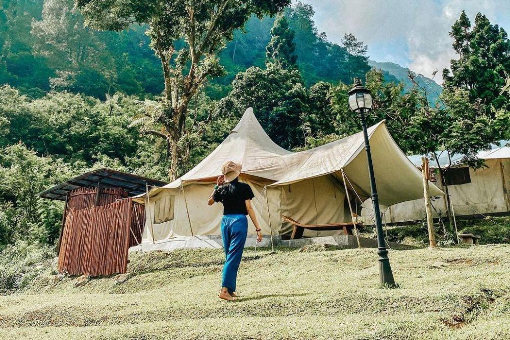 22 Tempat Glamping di Bogor Paling Baru dan Seru