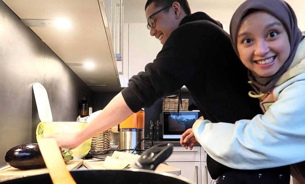 Paul dan Gita. (Youtube/Gita Savitri Devi)