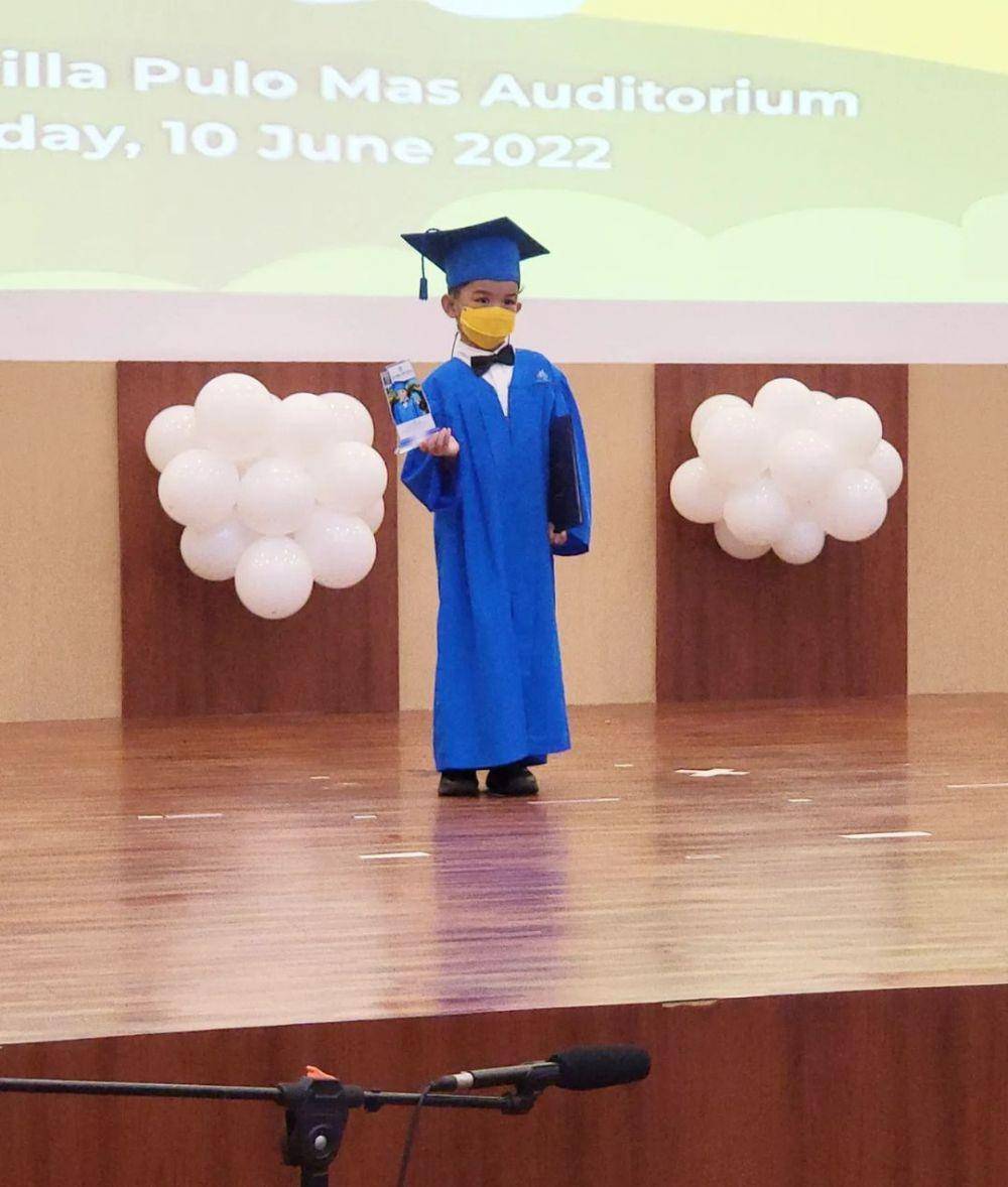 potret wisuda TK Raqilla (instagram.com/rio.stokhorst)