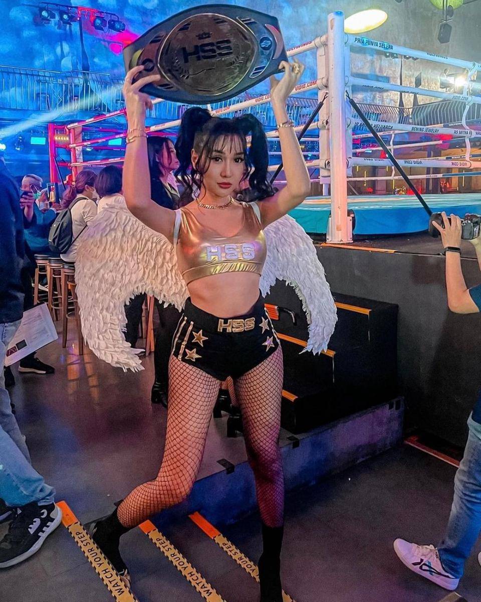potret Lucinta Luna jadi ring girls (instagram.com/lucintaluna_manjalita)