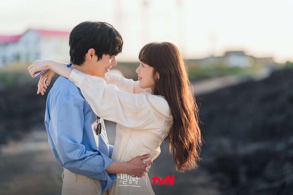 5 Pasangan Kekasih di KDrama Shooting Stars, Kamu Tim Kapal yang Mana?