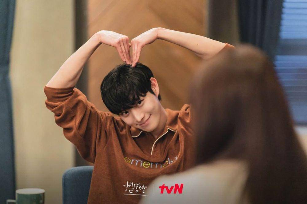 Kim Young Dae di drama Shooting Stars (instagram.com/tvn_drama)