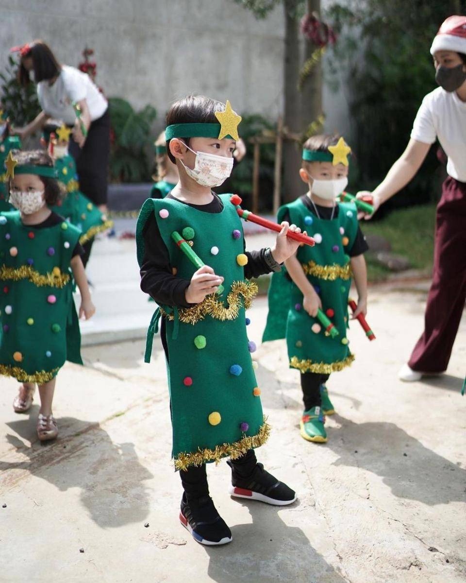 outfit sekolah Raphael Moeis (instagram.com/raphaelmoeis)