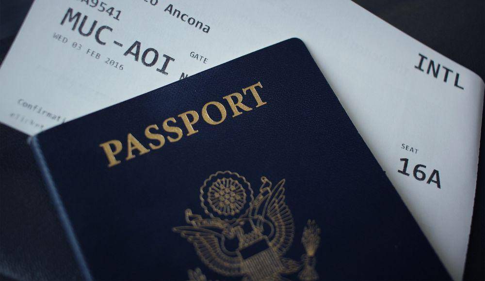 passport (unsplash.com/@nicolegeri)
