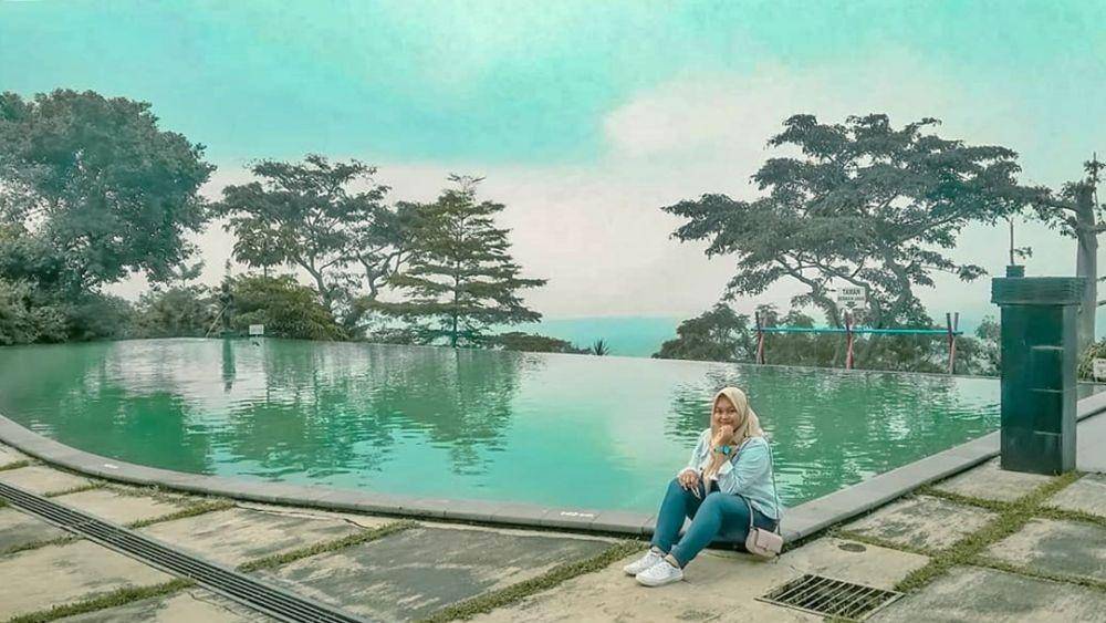 Agro wisata Salib Putih (instagram.com/anyul_yul)