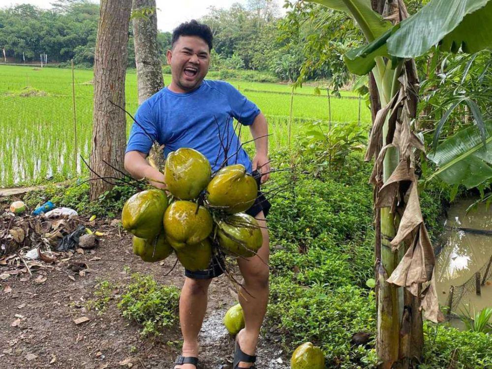 10 Foto Sederhana Fergy 'Ncess Nabati', Tak Tergantikan di Bikin Laper